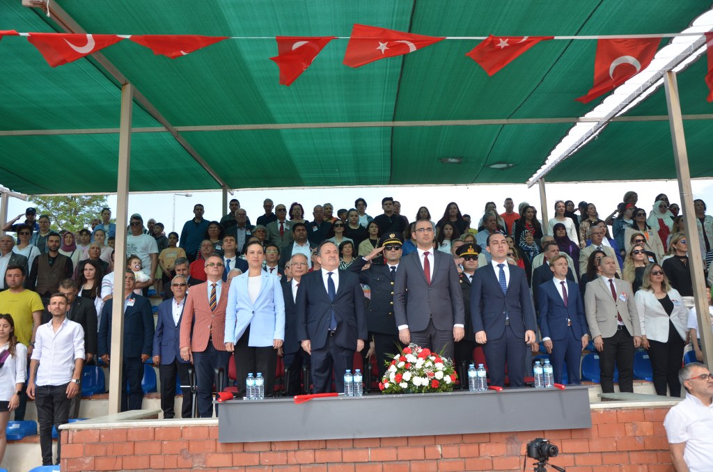 19 Mayıs Atatürk’ü Anma Gençlik ve Spor Bayramı 104. Yılı Selçuk’ta Coşkuyla Kutlandı